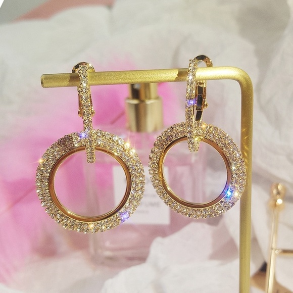 Jewelry - Round Gold Tone Statement Earrings